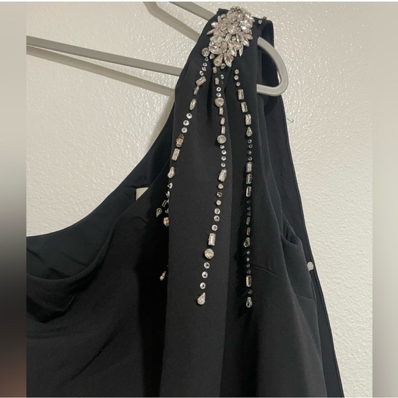 New Sachin & Babi Black Leslie Beaded Drape One Shoulder Crepe Gown In Size 14 - Picture 8 of 8